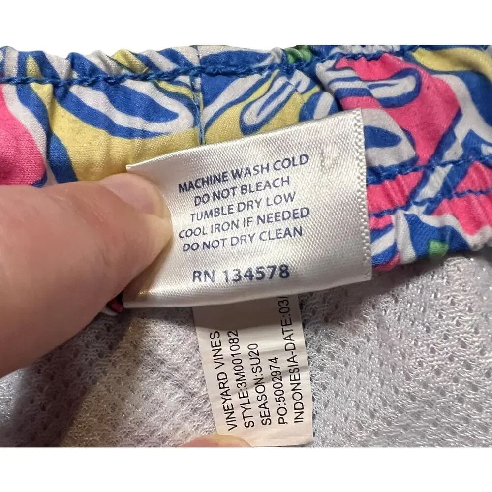 Vineyard Vines dive into